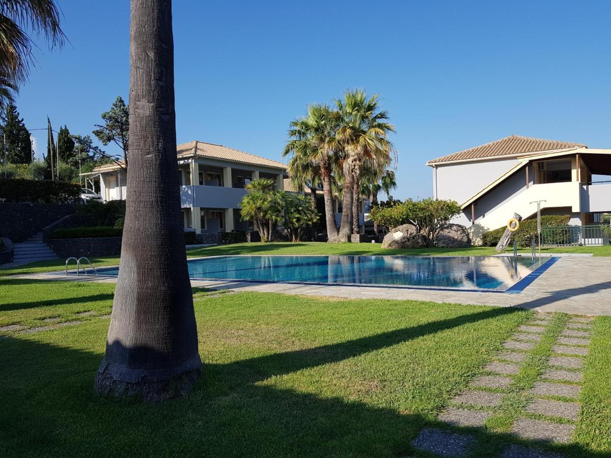 Asteraki Aparthotel Gouvia Dış mekan fotoğraf