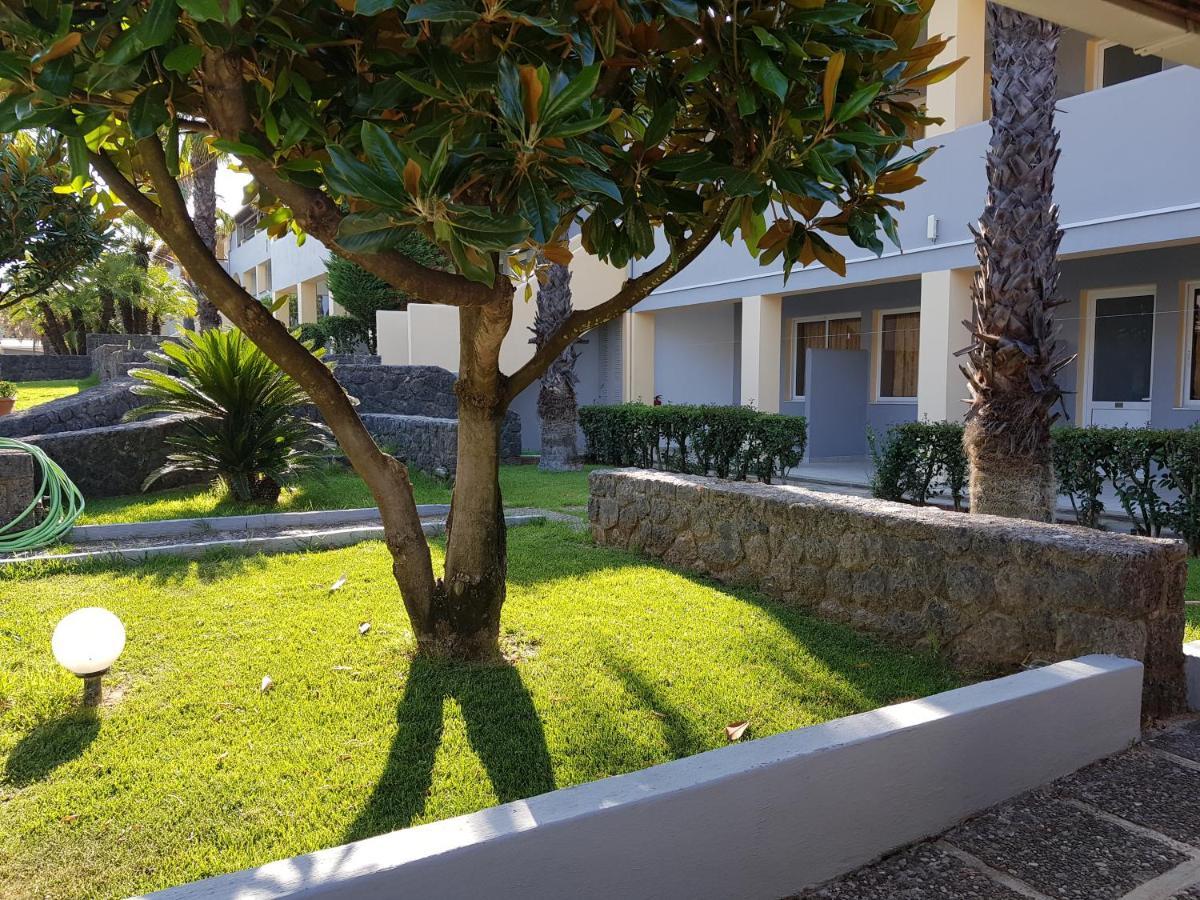 Asteraki Aparthotel Gouvia Dış mekan fotoğraf