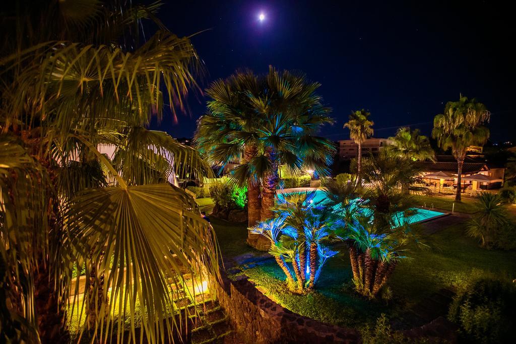 Asteraki Aparthotel Gouvia Dış mekan fotoğraf